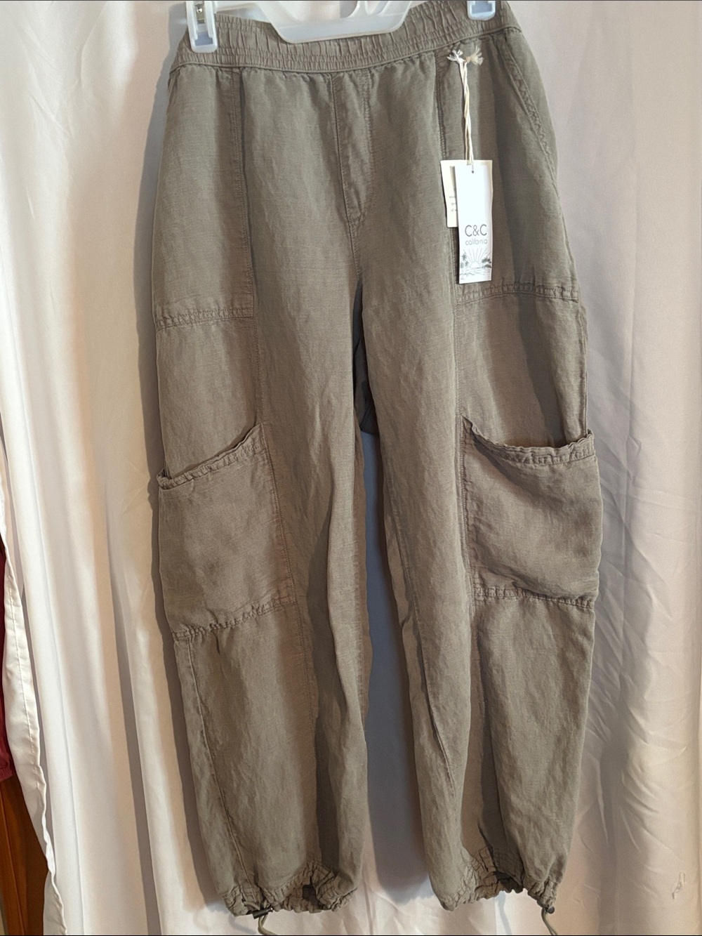 C&C California Women's Olive Green Washed Linen Cargo Joggers w/Toggle Cuffs